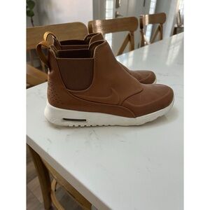 Women’s Nike Air Max Thea - perfect condition